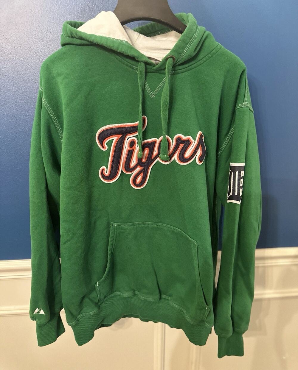 Vintage Majestic Men's L Green Pullover Hoodie Detroit Tigers Heavy weight